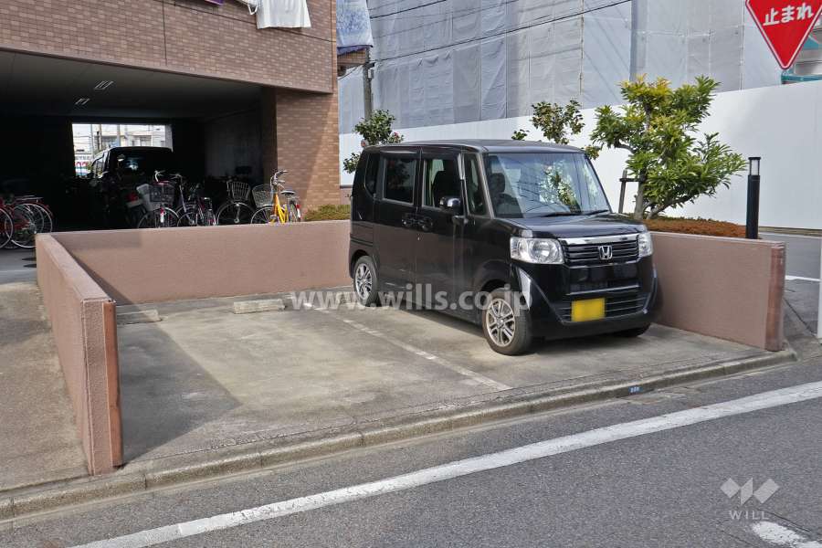敷地内駐車場（屋外平面式）