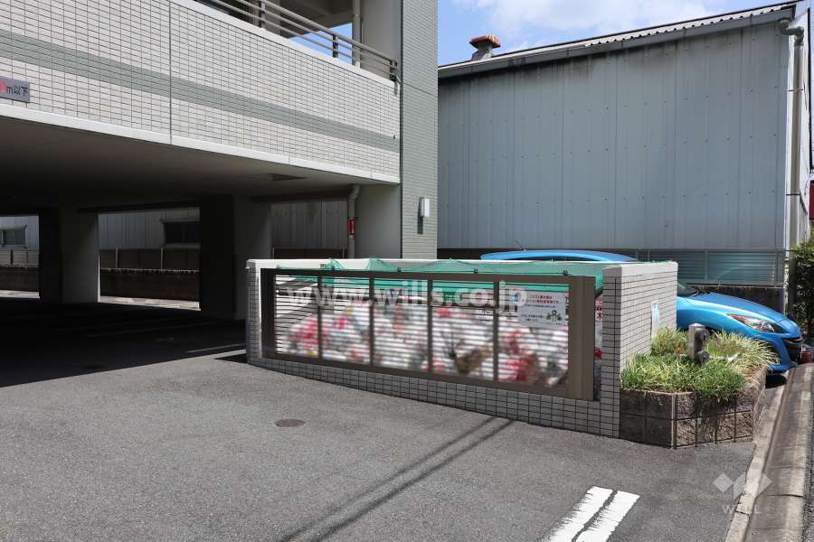 ゴミ置き場
