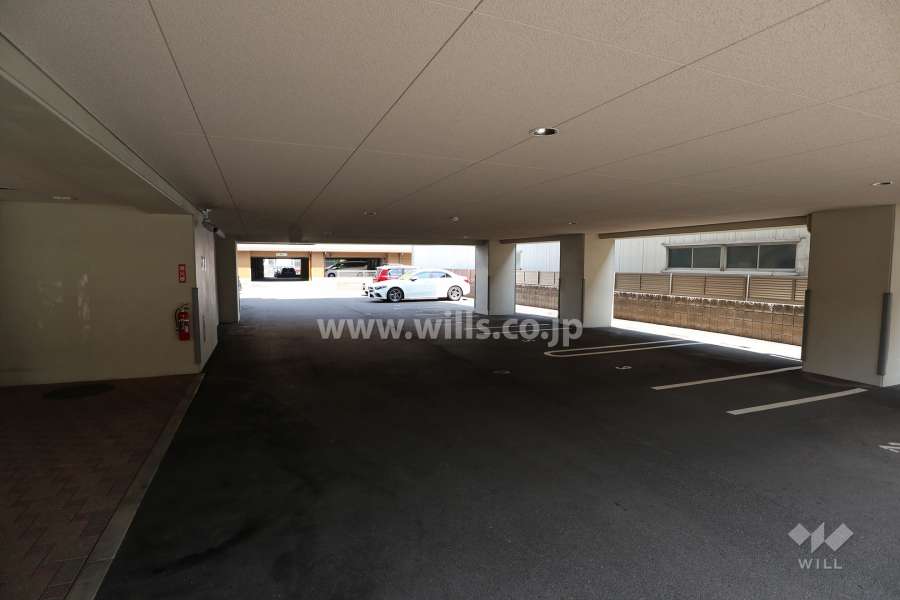 敷地内駐車場（屋内平面式、屋外平面式）