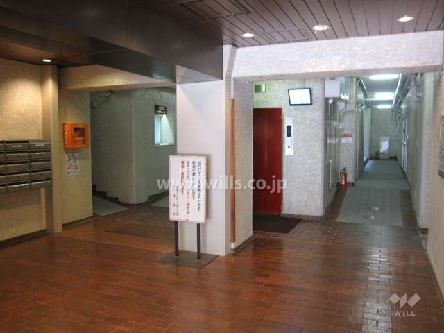 エントランスホール