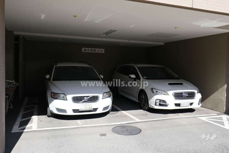 敷地内駐車場（屋内平面式）