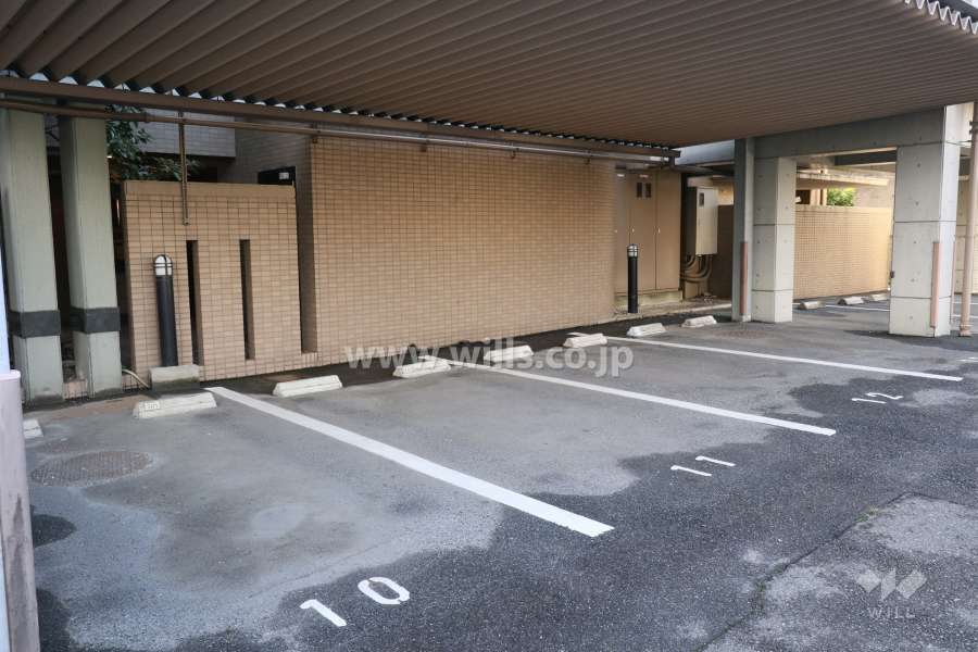 敷地内駐車場（屋内平面式）