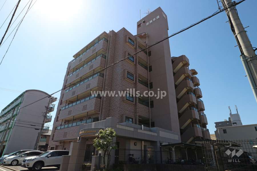宝マンション志賀本通の外観（北東側から）