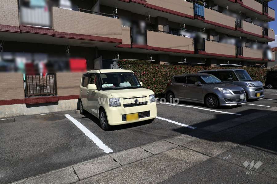 敷地内駐車場（屋外平面式）