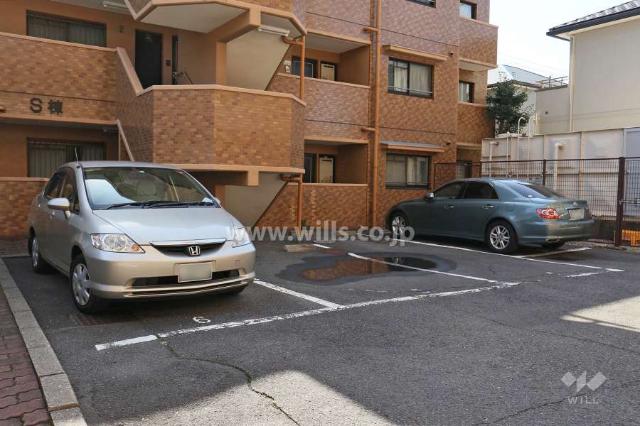 敷地内駐車場（屋外平面式）