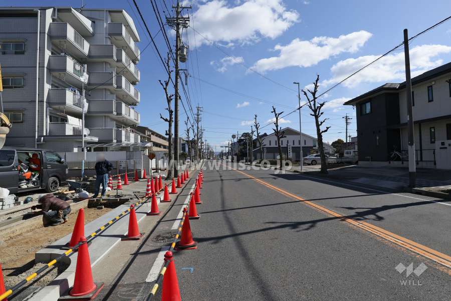敷地南西側の前面道路