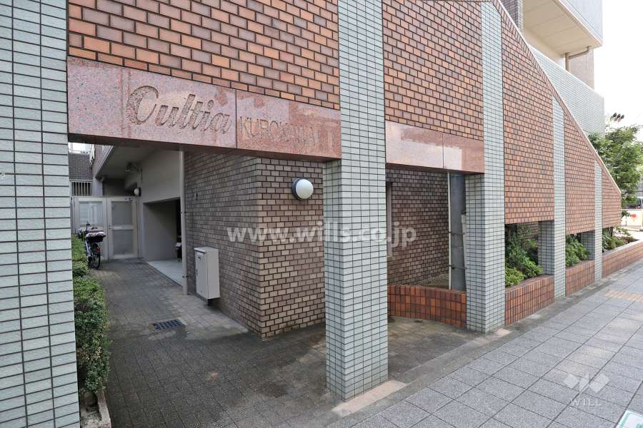 敷地北西側の前面道路