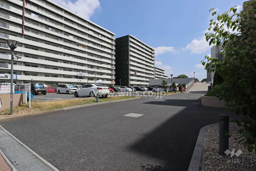 敷地内駐車場（屋外平面式）