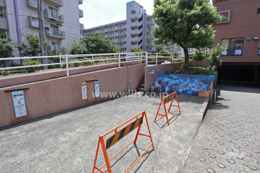 ゴミ置き場