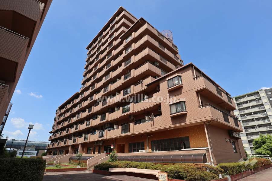 シティコーポ鳩岡B棟の外観（南東側から）