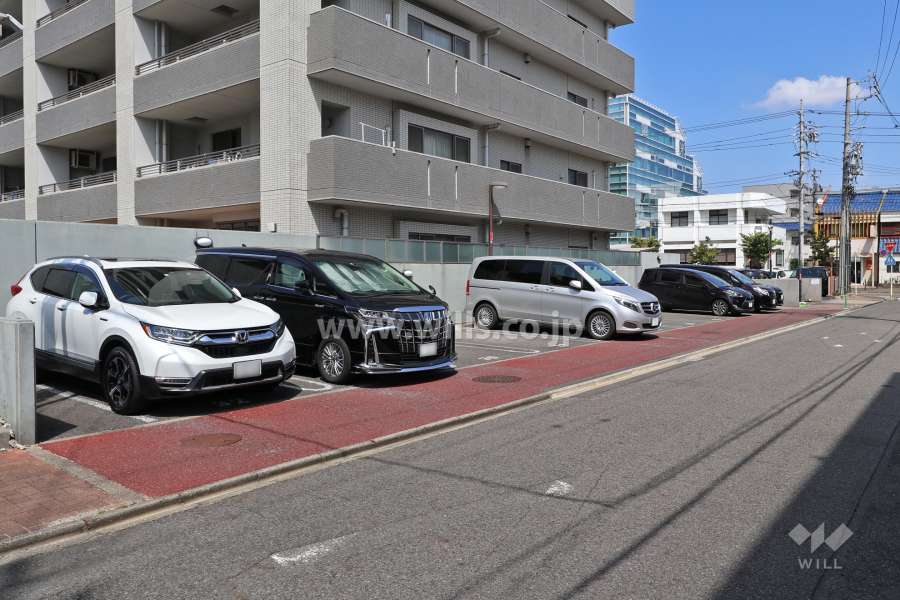 敷地内駐車場(屋外平面式)