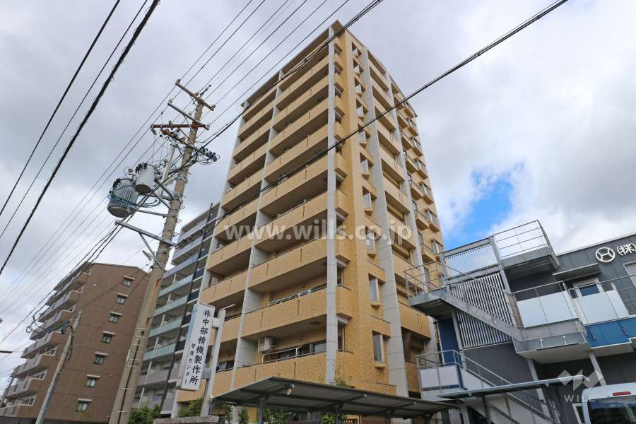 エスポア平安通の外観（南東側から)