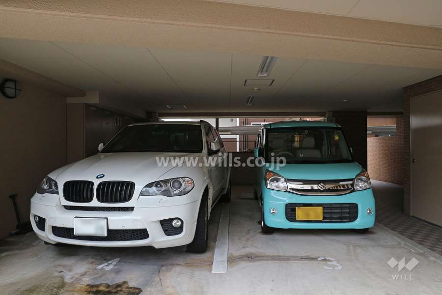 敷地内駐車場（屋内平面式）
