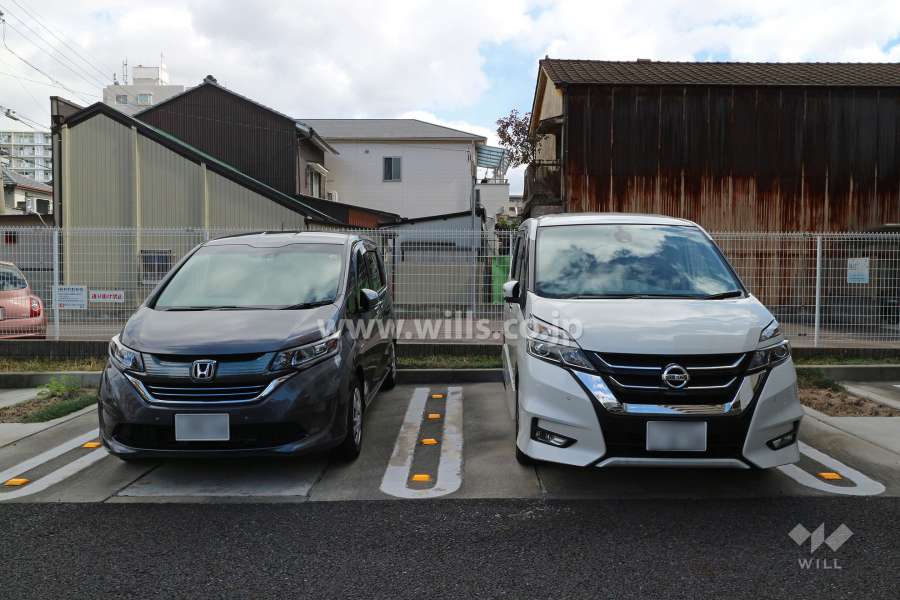 敷地内駐車場（屋外平面式）
