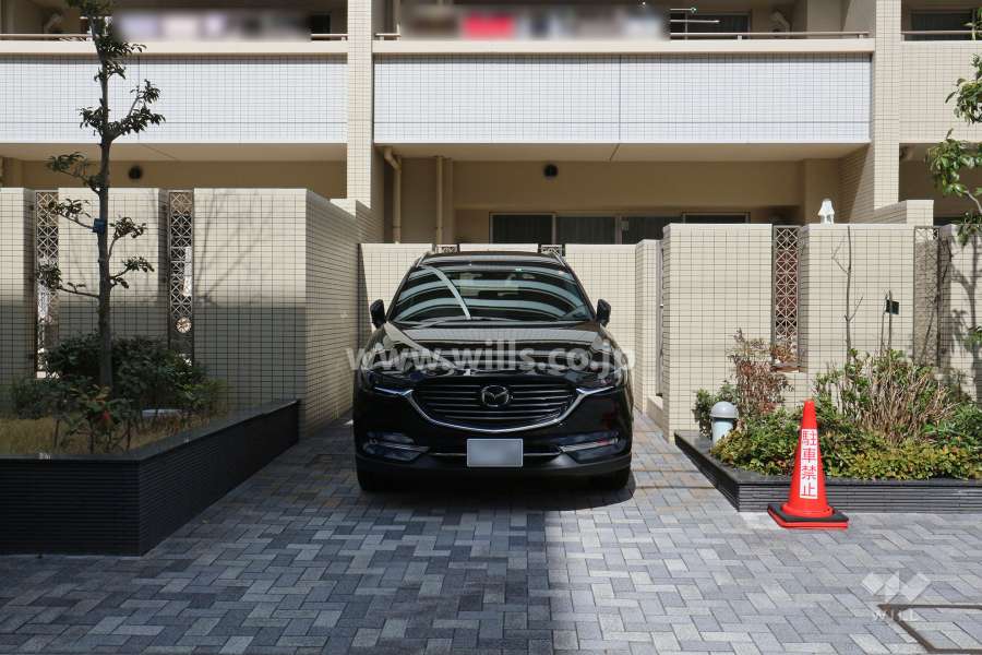 敷地内駐車場（屋外平面式）