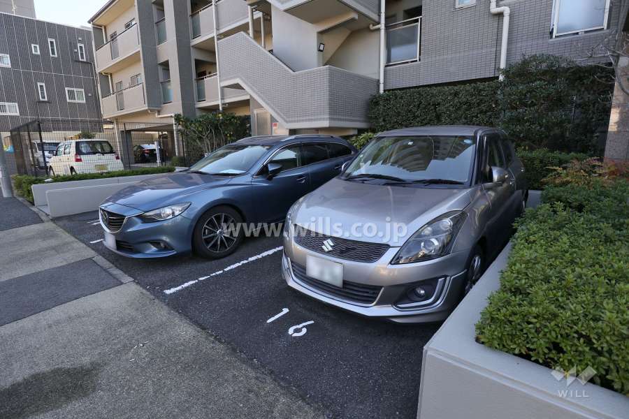敷地内駐車場（屋外平面式）