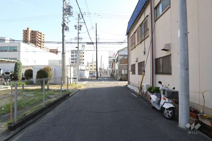 敷地の前面道路