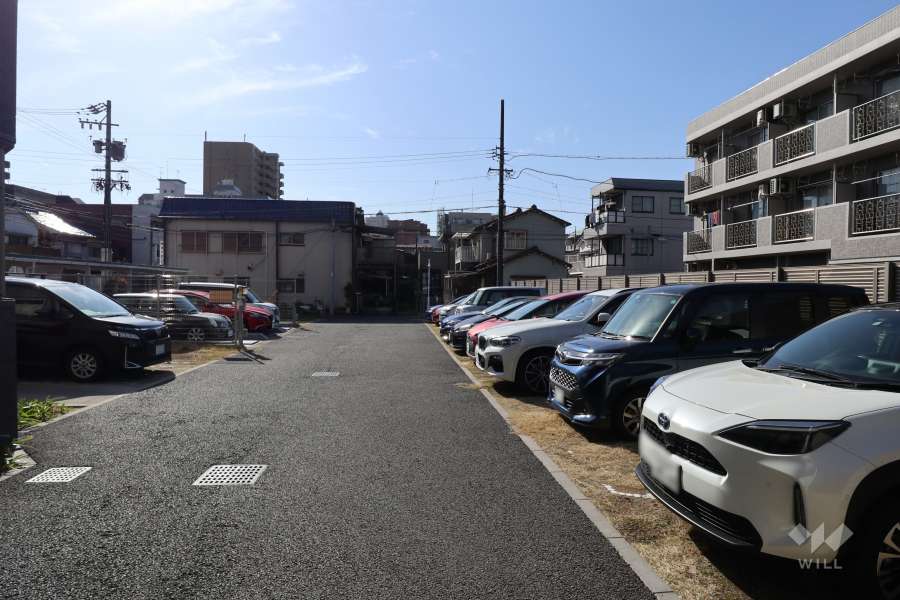 敷地内駐車場（屋外平面式）