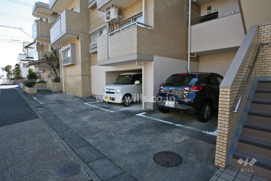 敷地内駐車場(屋外平面式)