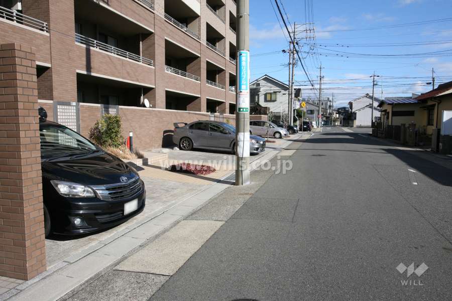 敷地内駐車場（屋外平面式）