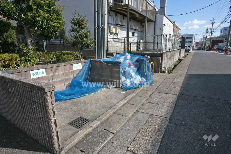 ゴミ置き場