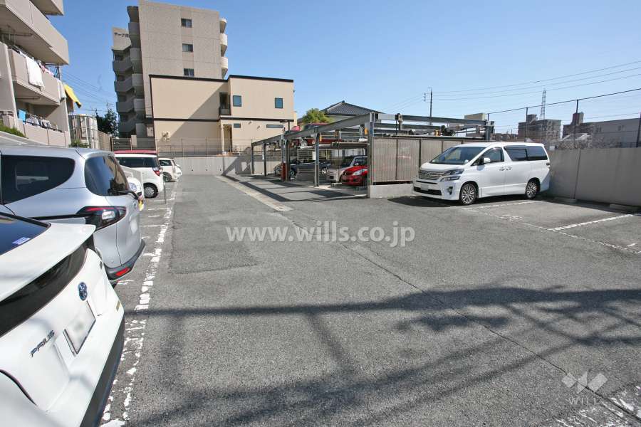 敷地内駐車場（屋外平面式）