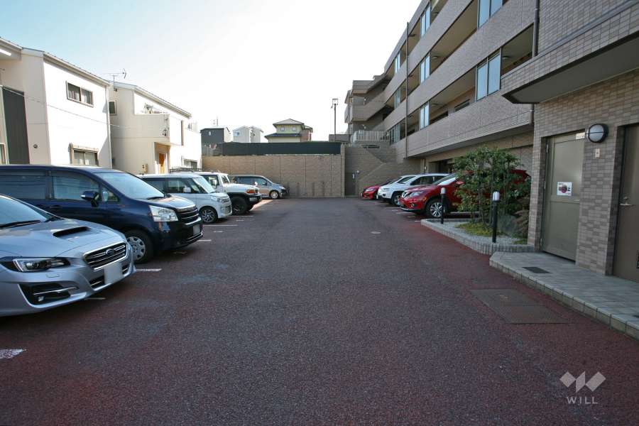 敷地内駐車場(屋外平面式)