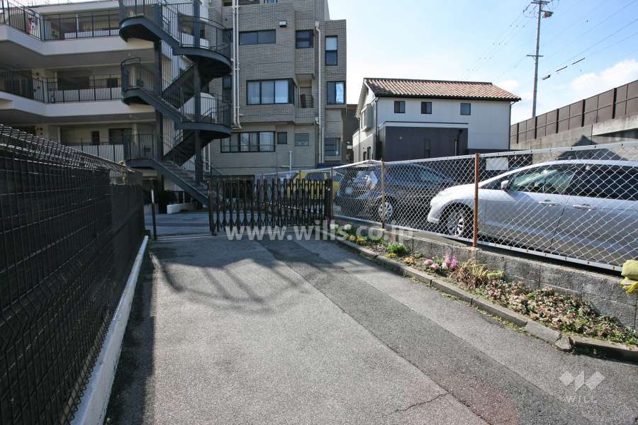 敷地出入り口