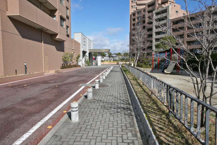 敷地東側の通路