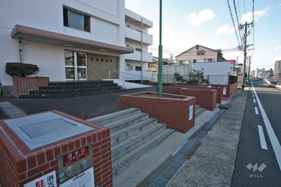 エントランスアプローチ