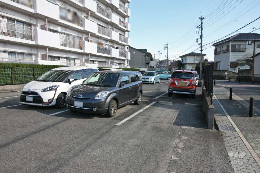 敷地内駐車場(屋外平面式)