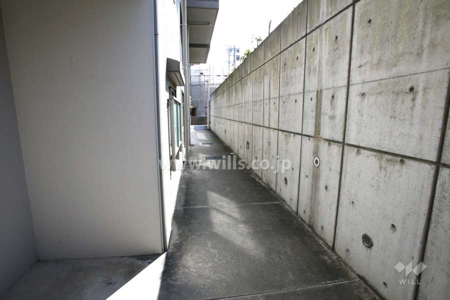 駐輪場アプローチ