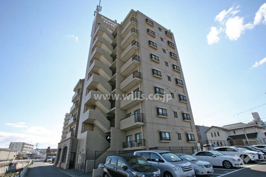 ライオンズマンション左京山第5の外観(北西側から)