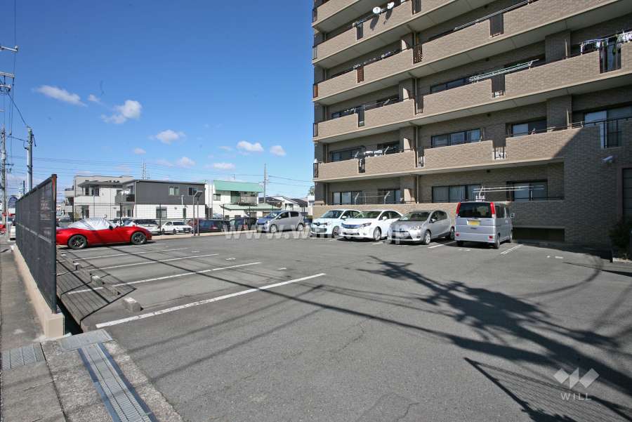 敷地内駐車場（屋外平面式）