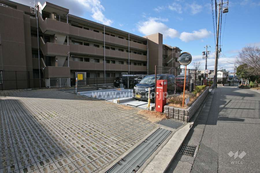 敷地内駐車場(屋外機械式)