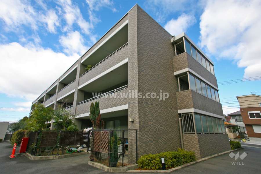 アベニュープレイスヴィークコート鹿山の外観(北側建物)