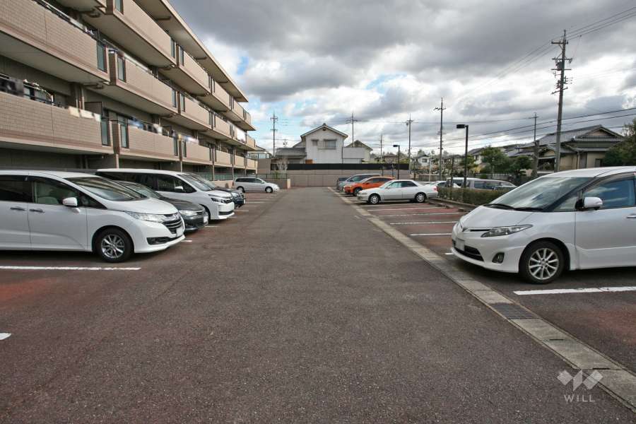 敷地内駐車場(屋外平面式)