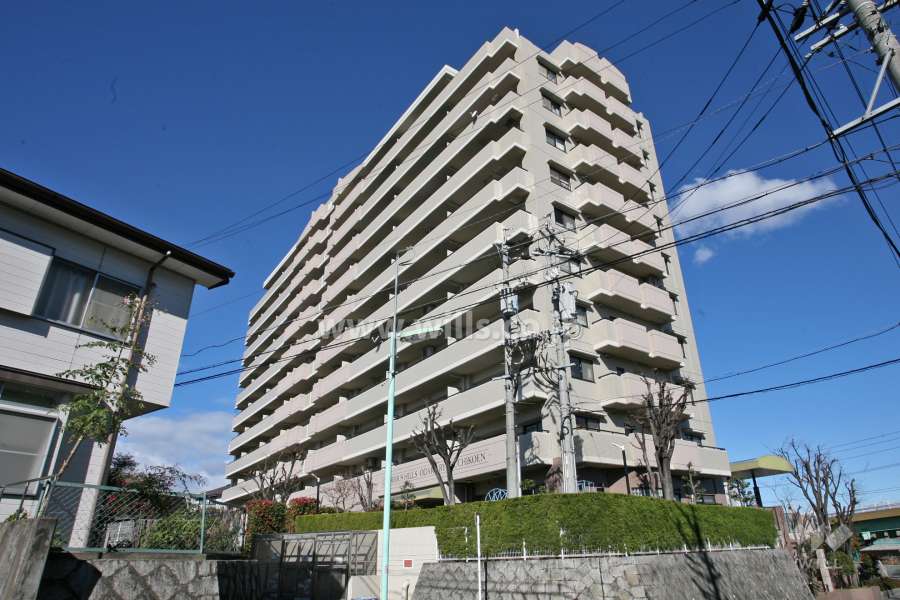 グローリアスヒルズ大高緑地公園の外観(南東側から)