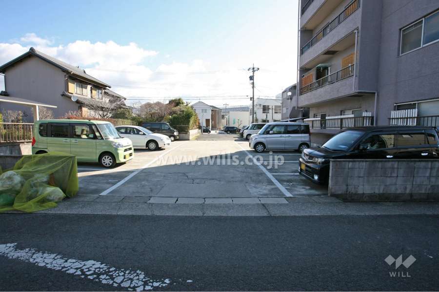 敷地内駐車場（屋外平面式）