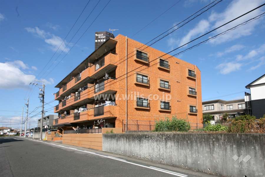 ライオンズマンション鳴海相原の外観(南東側から)