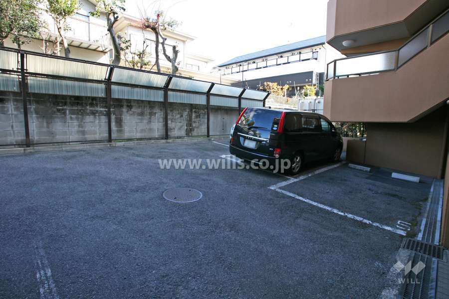 敷地内駐車場（屋外平面式）