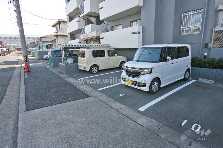 敷地内駐車場(屋外平面式)
