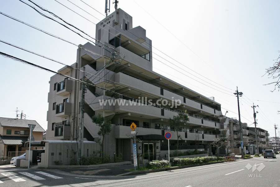 グローリアスコート諸ノ木東の外観(北側から)