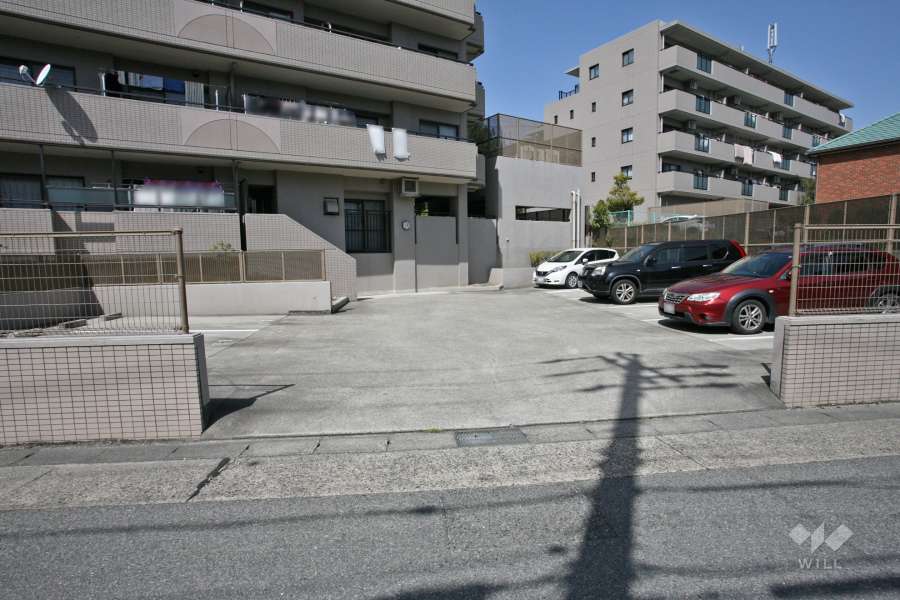 敷地内駐車場(屋外平面式)