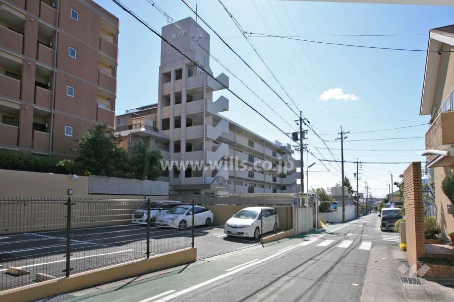 宝マンション滝の水の外観(北西側から)