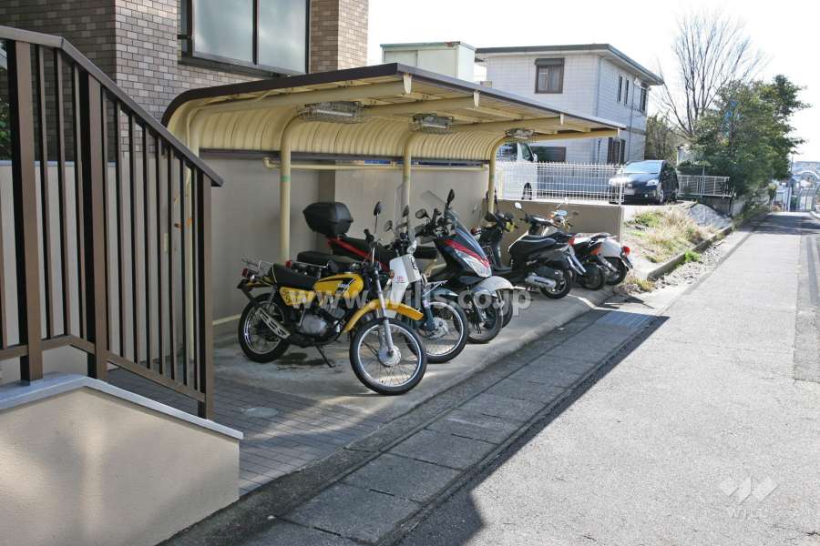 バイク置き場