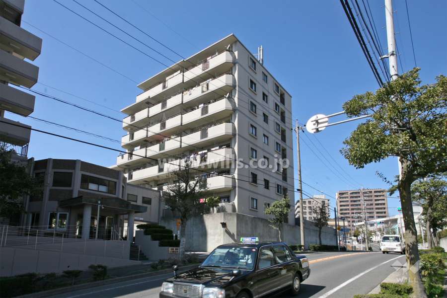 宝マンション滝ノ水第7の外観(A棟を南東側から)