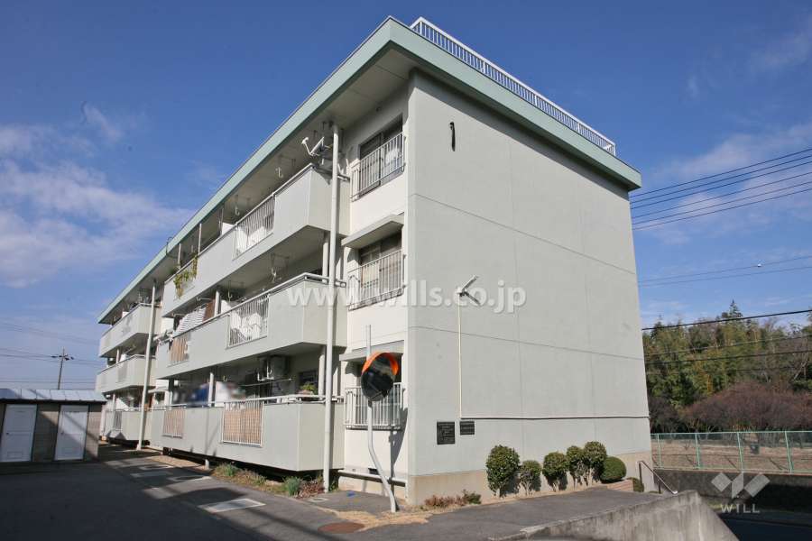 第2鳴海おお根住宅1号棟の外観(南東側から)
