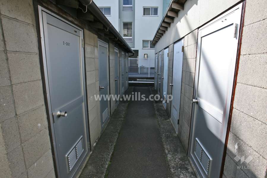 敷地内にある倉庫