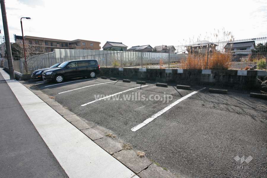 敷地内駐車場(屋外平面式)